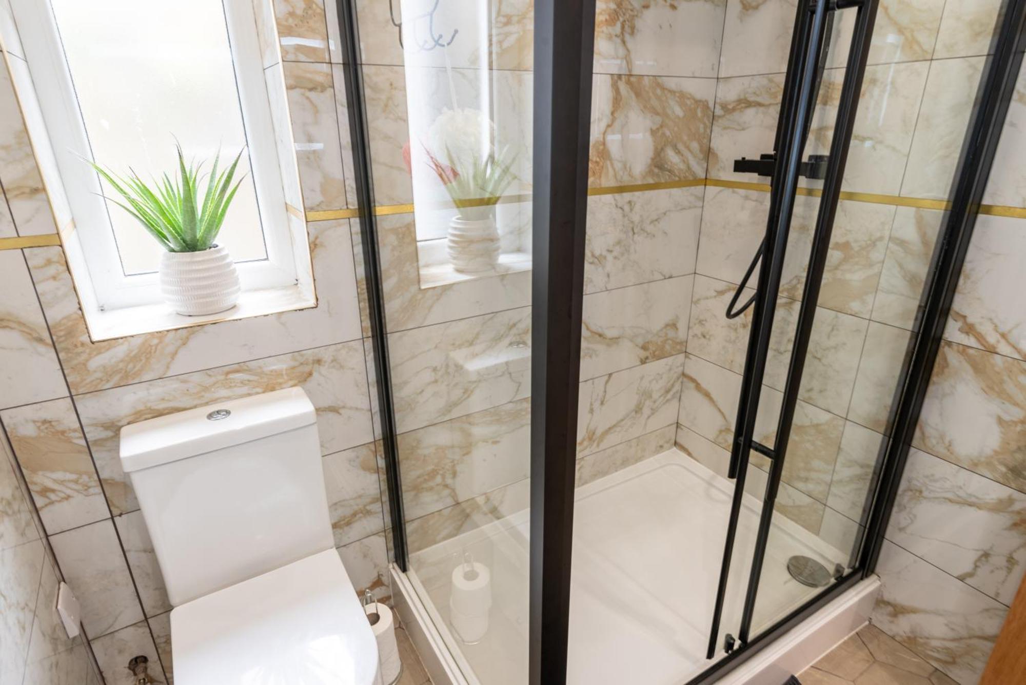 Luxury Apartments In Cardiff City Centre ภายนอก รูปภาพ