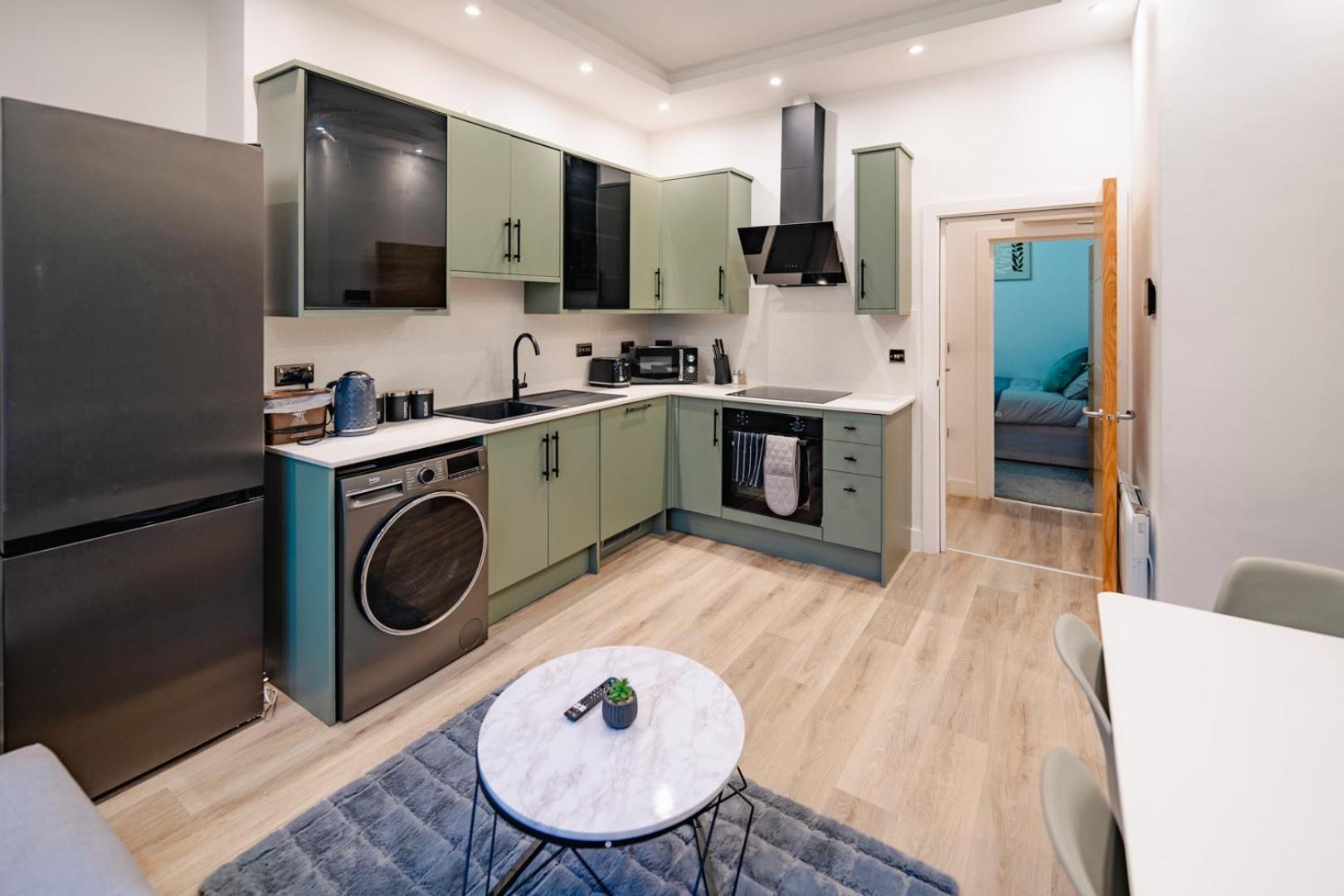 Luxury Apartments In Cardiff City Centre ภายนอก รูปภาพ